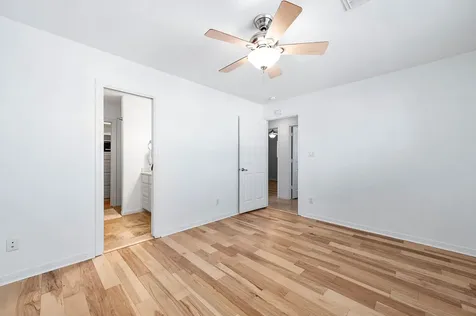 837 Marlin Street Bayou Vista TX 77563
