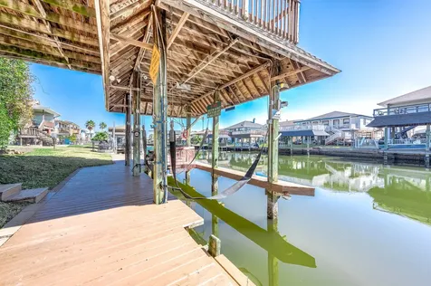 837 Marlin Street Bayou Vista TX 77563