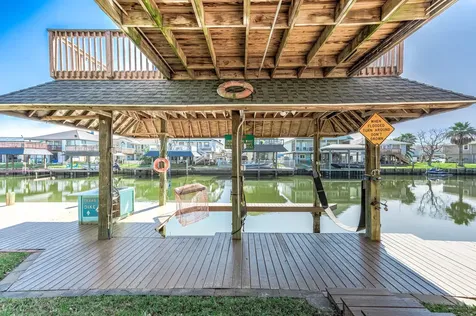 837 Marlin Street Bayou Vista TX 77563