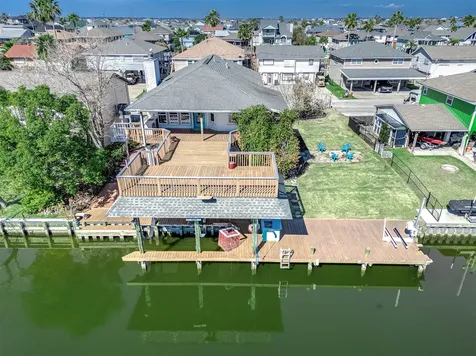 837 Marlin Street Bayou Vista TX 77563