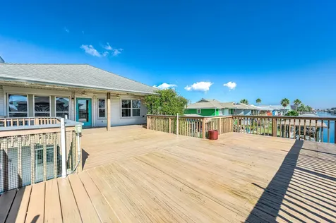 837 Marlin Street Bayou Vista TX 77563