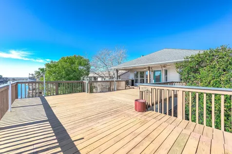 837 Marlin Street Bayou Vista TX 77563