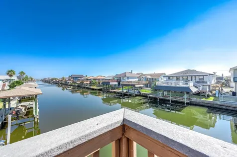 837 Marlin Street Bayou Vista TX 77563
