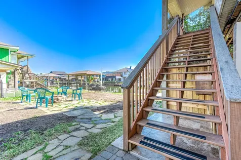 837 Marlin Street Bayou Vista TX 77563