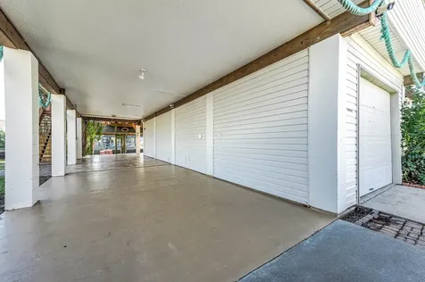 837 Marlin Street Bayou Vista TX 77563