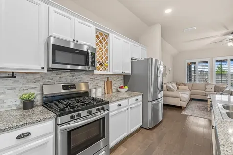 2710 Torrey Pines Drive Brookshire TX 77423