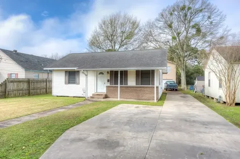 4859 Harrison Avenue Groves TX 77619