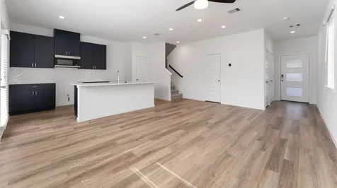 7615 Inwood Hills Lane Houston TX 77088