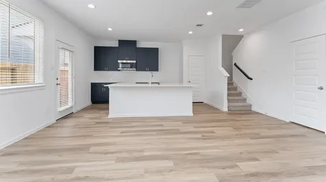 7615 Inwood Hills Lane Houston TX 77088