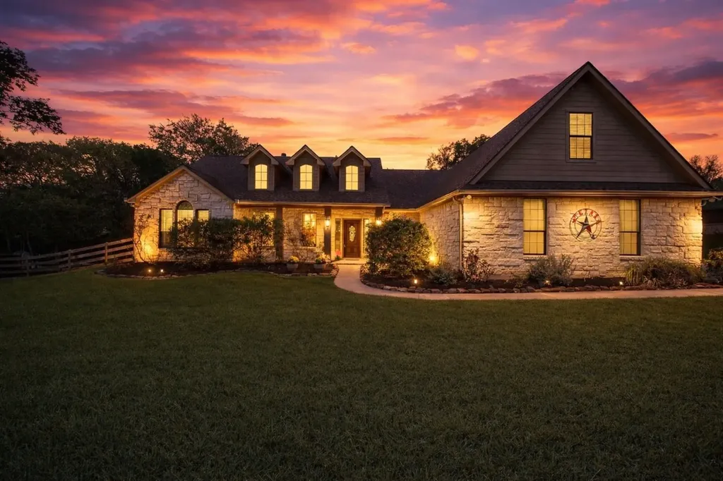 22100 Stone Creek Lane Montgomery TX 77316