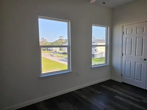 6303 White Oak Drive Hitchcock TX 77563