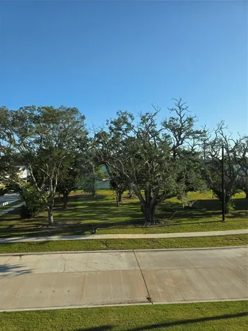 6303 White Oak Drive Hitchcock TX 77563