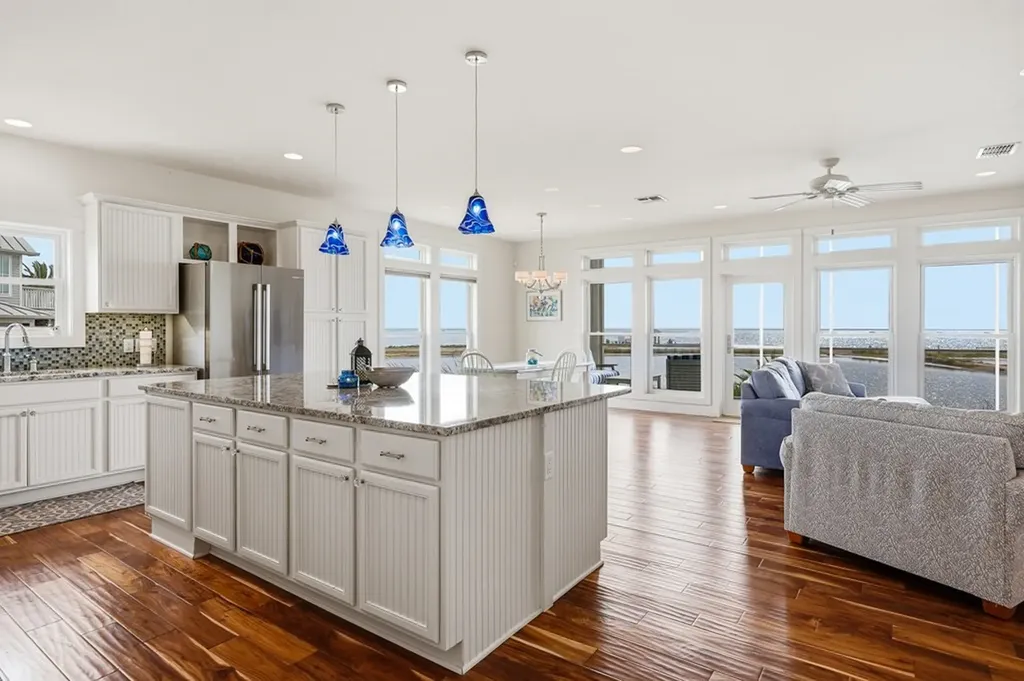15 Old Cottage Beach Rockport TX 78382