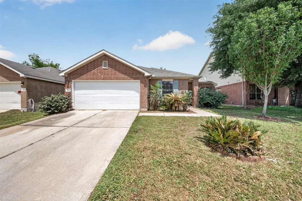1318 Hawks Nest Drive Houston TX 77067