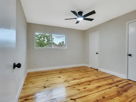 1023 Cragmore Drive Seabrook TX 77586