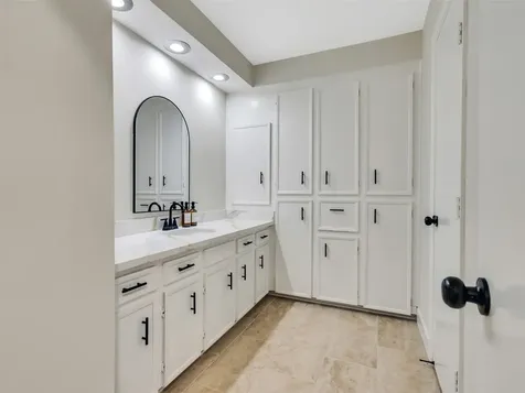 1023 Cragmore Drive Seabrook TX 77586