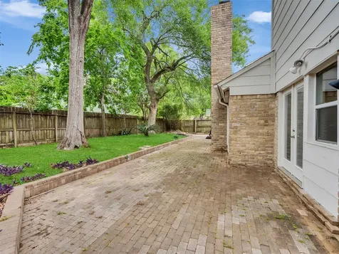 1023 Cragmore Drive Seabrook TX 77586