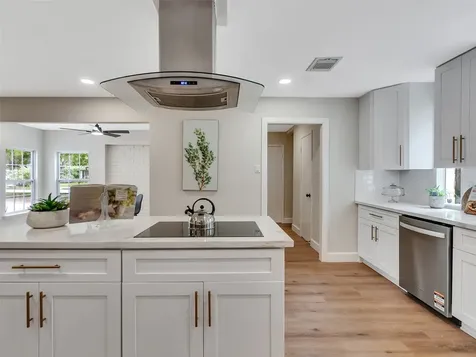 1023 Cragmore Drive Seabrook TX 77586