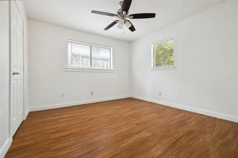 4210 Delhi Street 1/2 Houston TX 77022