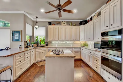 2668 E Bayshore Drive San Leon TX 77539