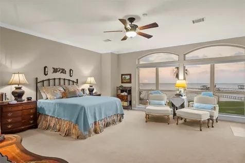 2668 E Bayshore Drive San Leon TX 77539