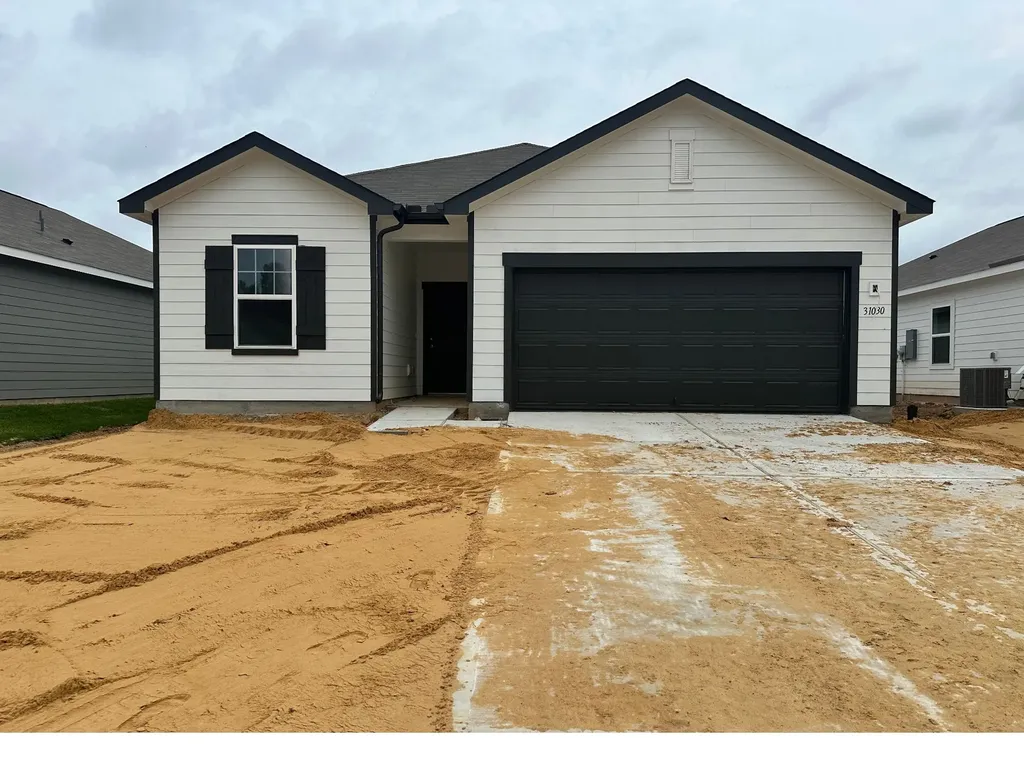31030 Gayle Prairie Oaks Street Waller TX 77484