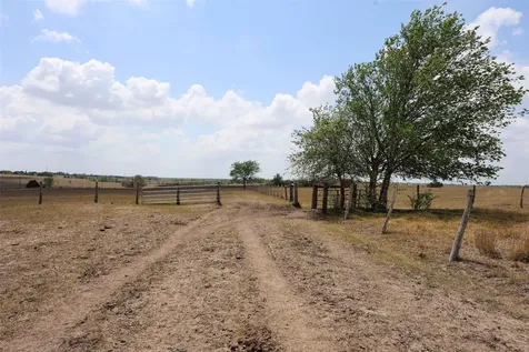 6446 Mensik Road Schulenburg TX 78956