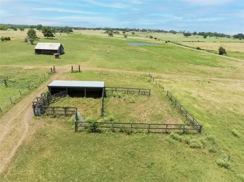 6446 Mensik Road Schulenburg TX 78956