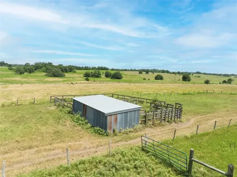 6446 Mensik Road Schulenburg TX 78956