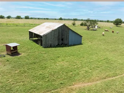 6446 Mensik Road Schulenburg TX 78956