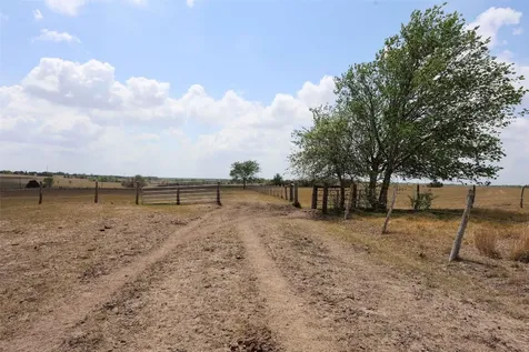 6446 Mensik Road Schulenburg TX 78956