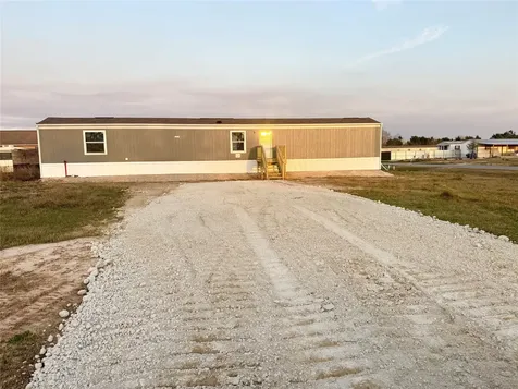 5177 Road 5210 Cleveland TX 77327