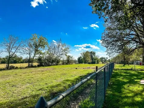145 County Road 505 Fairfield TX 75840