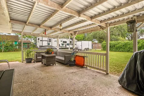 2312 6th Avenue N Texas City TX 77590
