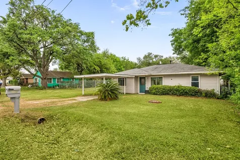 2312 6th Avenue N Texas City TX 77590