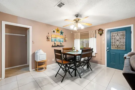 2312 6th Avenue N Texas City TX 77590