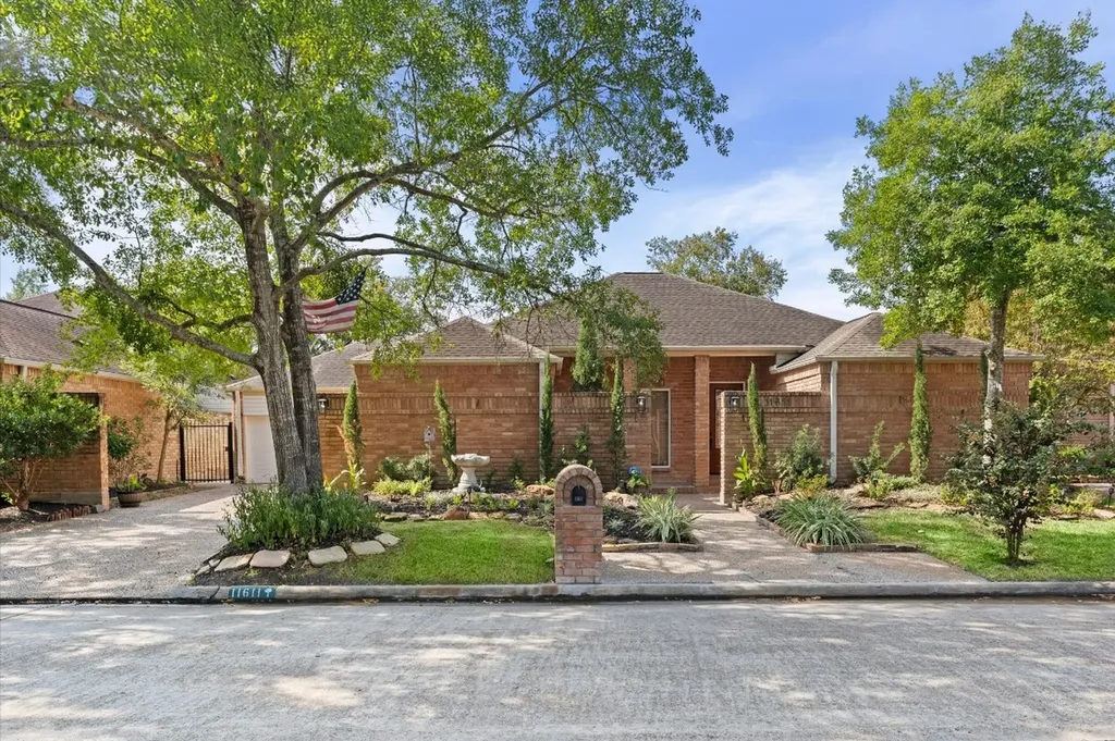 11611 Aspenway Drive Houston TX 77070