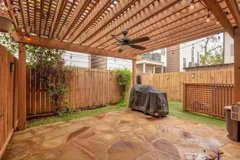 1524 Birdsall Street Houston TX 77007