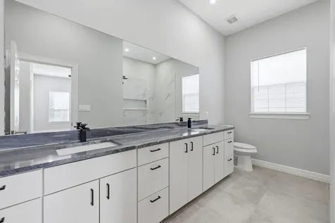1834 Woodvine Drive Houston TX 77055