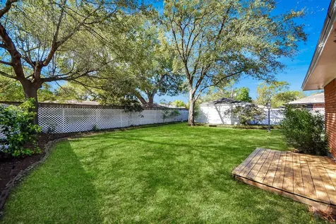 10719 Burgoyne Road Houston TX 77042