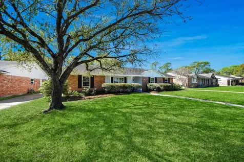 10719 Burgoyne Road Houston TX 77042