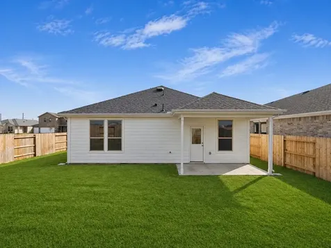 1017 S Oakhurst Drive Dayton TX 77535