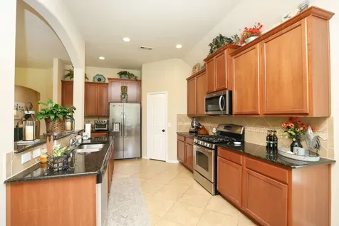 55 Hearthwick Place Tomball TX 77375
