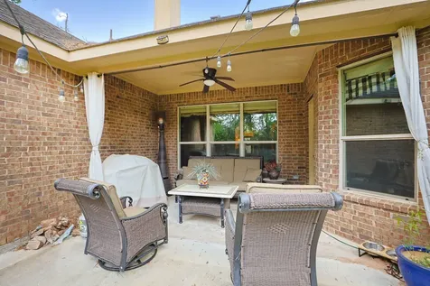 55 Hearthwick Place Tomball TX 77375