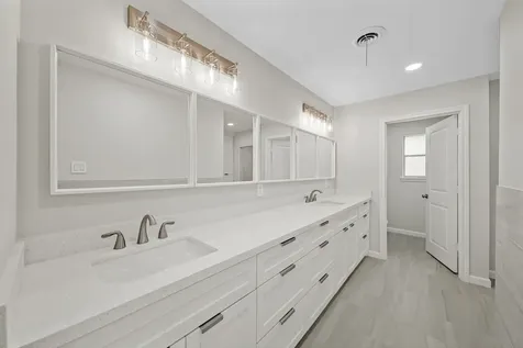 2261 Riverside Drive West Columbia TX 77486