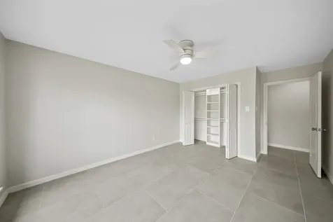2261 Riverside Drive West Columbia TX 77486