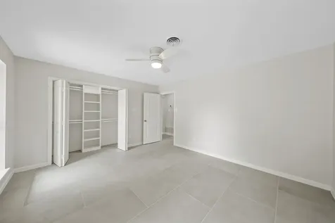 2261 Riverside Drive West Columbia TX 77486