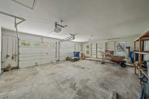 2261 Riverside Drive West Columbia TX 77486
