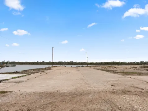 1052 County Road 201 Sargent TX 77414