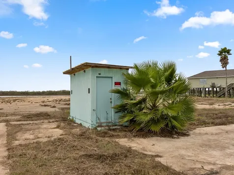 1052 County Road 201 Sargent TX 77414